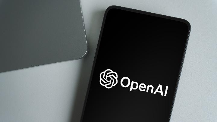 OpenAI Device 2025 Gadget AI Screenless Rilis 2027: Revolusi Tech Tanpa Layar dari Jony Ive