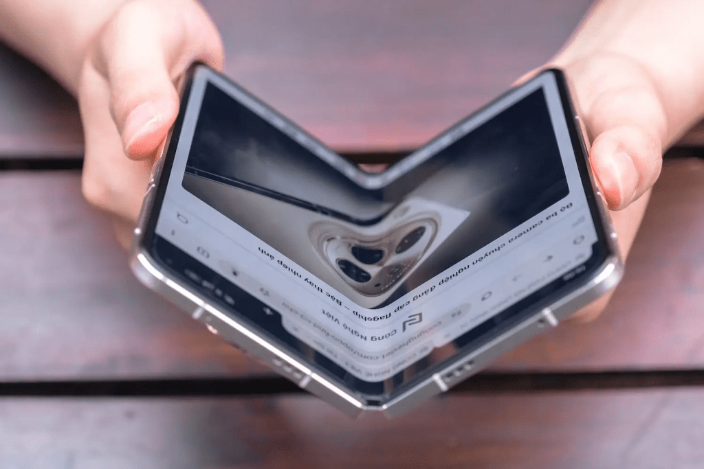 Galaxy Z Fold 8 Cetak Rekor 1,44 Juta Pre-Order di Korea 5 Galaxy Z Fold 8 Cetak Rekor 1,44 Juta Pre-Order di Korea